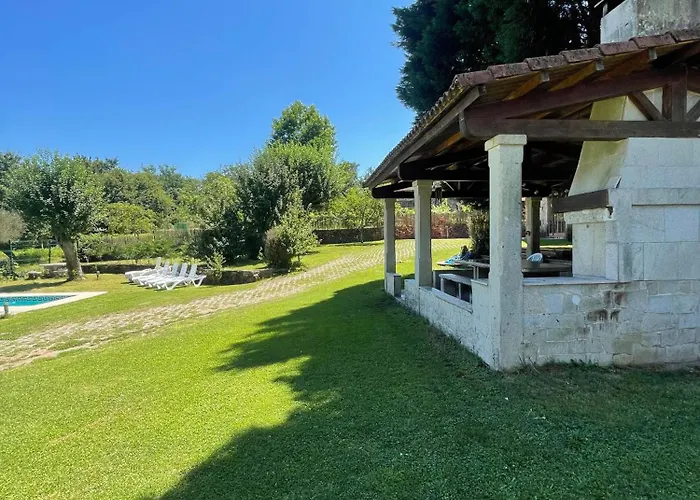 A Leira * Ponteareas