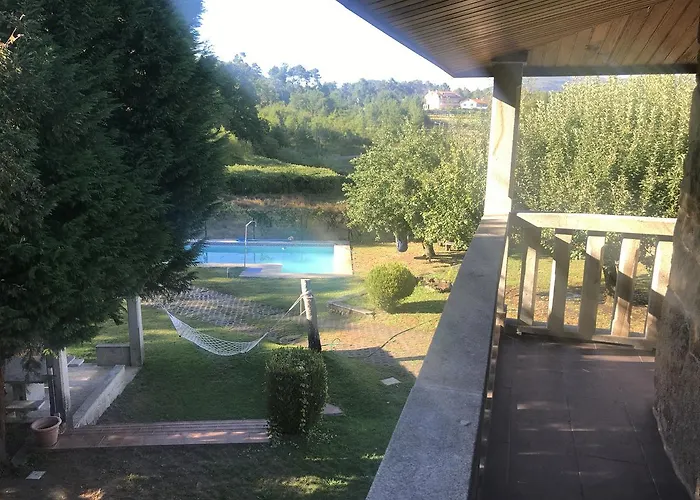 A Leira * Ponteareas